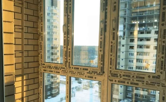 Теплое остекление балкона окнами Rehau Теплое остекление балкона окнами Rehau